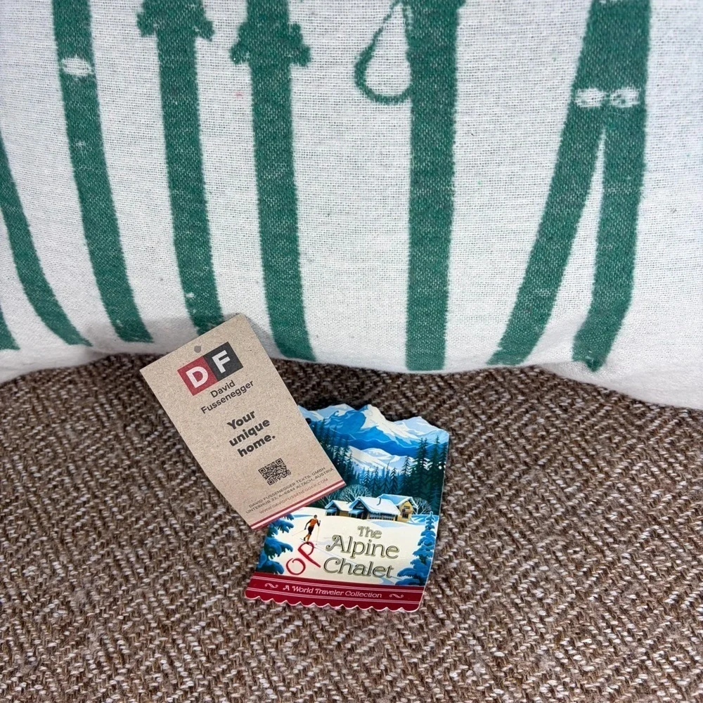 Pod Throw Lumber Pillow Winter Ski Lodge Decorative Alpine Chalet 16x16 NWT